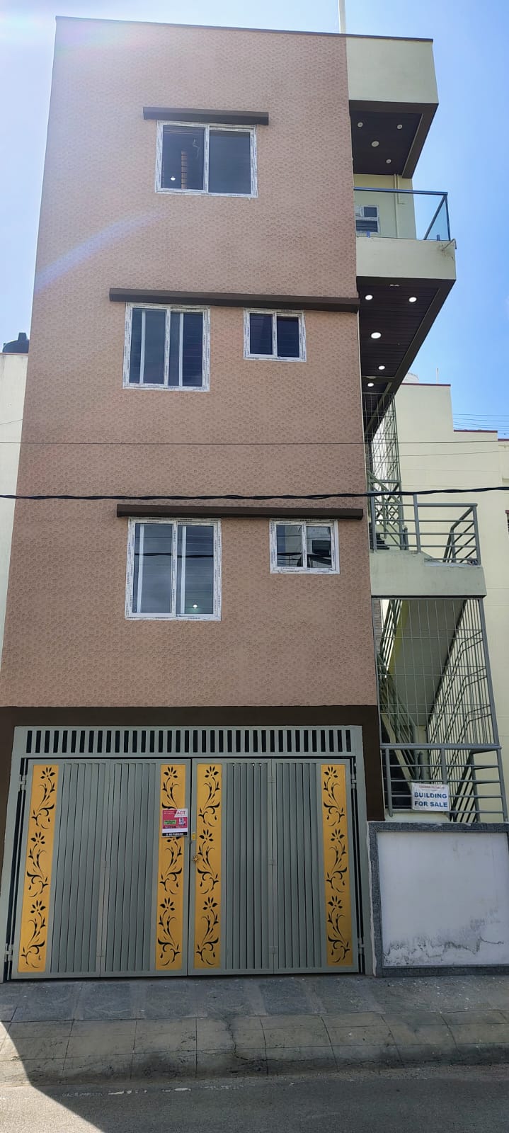 Multi unit Building for Sale